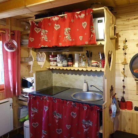 Charmant Mazot Savoyard A Hauteluce: Ideal Pour Couple, Proche Commerces Et Ski, Bien Equipe - Fr-1-342-263 Exterior foto